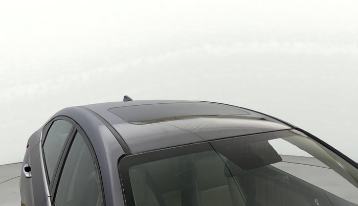 2017 Hyundai Verna 1.6 VTVT SX O, Petrol, Manual, 1,12,398 km, Roof