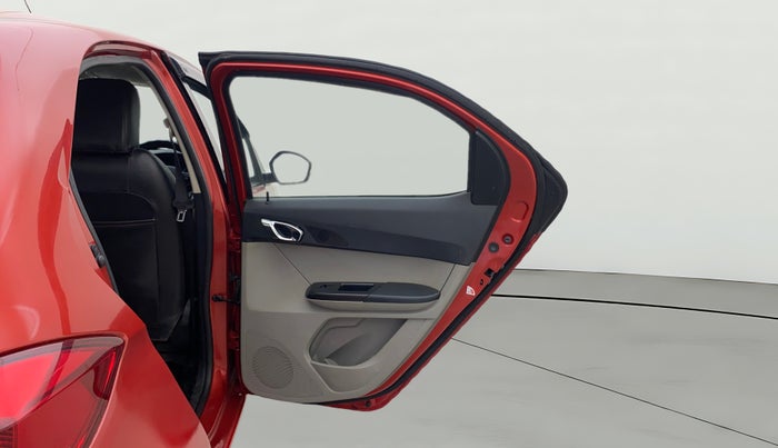 2018 Tata Tiago XZ PETROL, Petrol, Manual, 41,699 km, RHS Rear Door