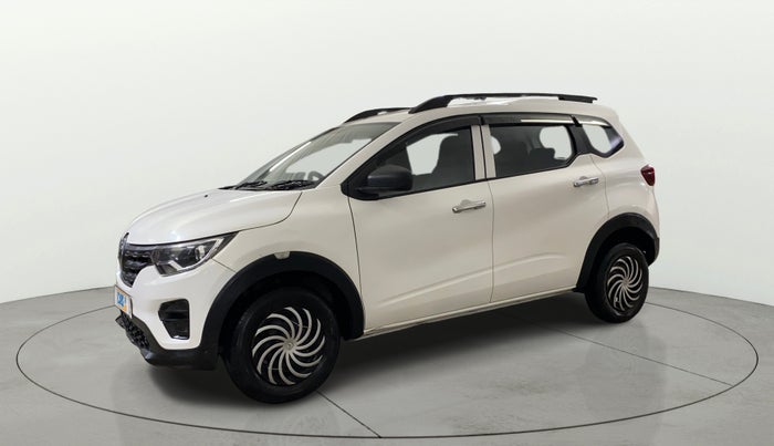 2022 Renault TRIBER RXE MT, Petrol, Manual, 57,127 km, Left Front Diagonal