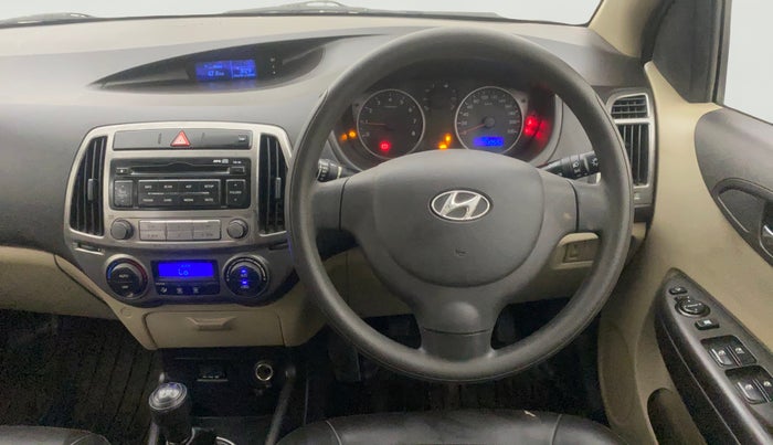 2013 Hyundai i20 MAGNA 1.2, Petrol, Manual, 73,013 km, Steering Wheel Close Up