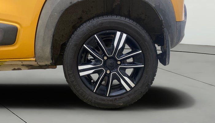 2022 Renault Kwid CLIMBER 1.0 AMT Dual Tone , Petrol, Automatic, 25,418 km, Left Rear Wheel