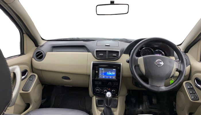 2016 Nissan Terrano XL (P), Petrol, Manual, 1,09,757 km, Dashboard