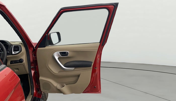 2018 Mahindra TUV300 T10, Diesel, Manual, 55,556 km, RHS Front Door