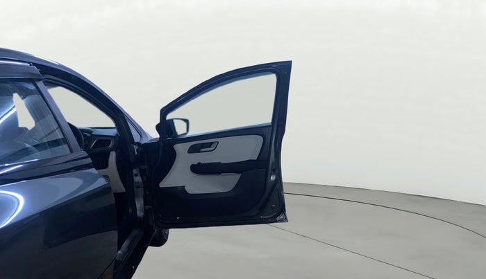 2025 Tata ALTROZ XZ PLUS PETROL, Petrol, Manual, 9,104 km, RHS Front Door