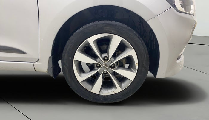 2015 Hyundai Elite i20 ASTA 1.2 (O), Petrol, Manual, 34,343 km, Right Front Wheel