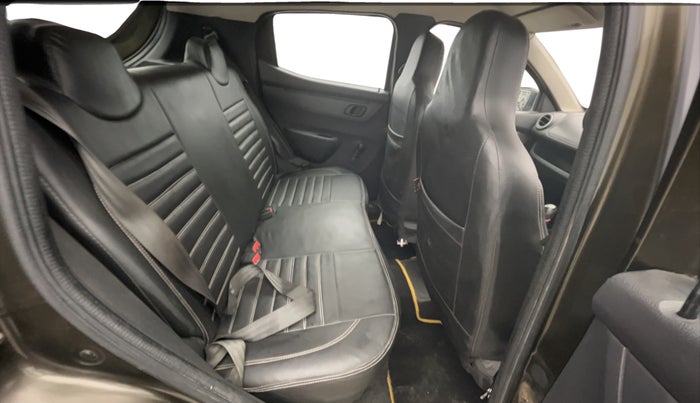 2016 Renault Kwid RXL, Petrol, Manual, 43,923 km, Right Side Rear Door Cabin