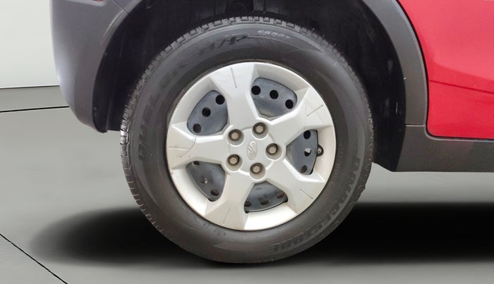 2022 Mahindra XUV300 W6 1.2 PETROL AMT, Petrol, Automatic, 30,959 km, Right Rear Wheel