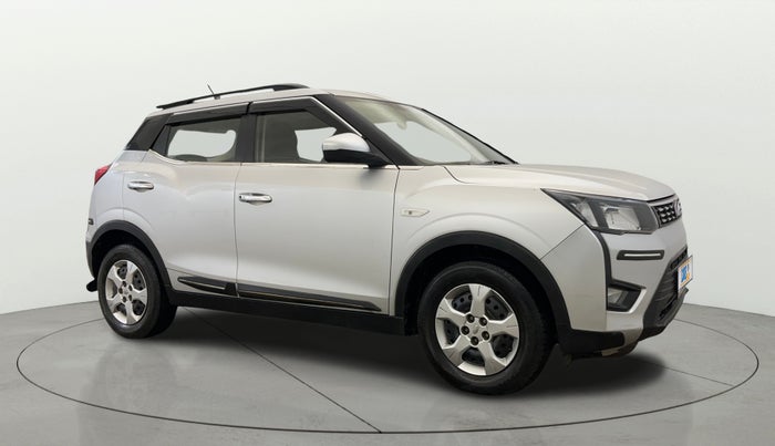 2021 Mahindra XUV300 W6 1.5 Sunroof Diesel, Diesel, Manual, 71,527 km, Right Front Diagonal