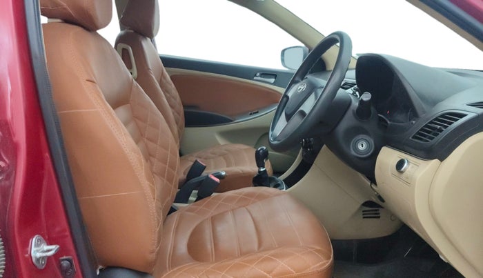 2016 Hyundai Verna 1.4 VTVT, CNG, Manual, 1,07,607 km, Right Side Front Door Cabin