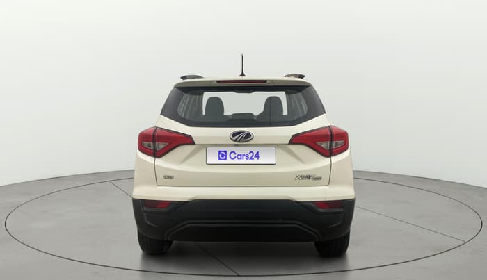 2019 Mahindra XUV300 W6 1.5 DIESEL, Diesel, Manual, 1,09,569 km, Back/Rear