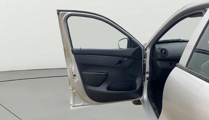 2021 Renault Kwid RXL, Petrol, Manual, 35,342 km, LHS Front Door