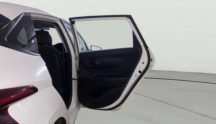 2020 Hyundai NEW I20 MAGNA 1.2 MT, Petrol, Manual, 67,908 km, RHS Rear Door