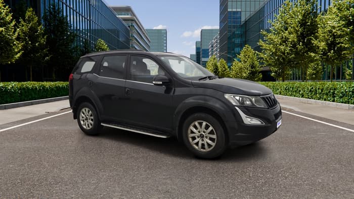 2016 Mahindra XUV500 W10, Diesel, Manual, 98,727 km, Right Front Diagonal