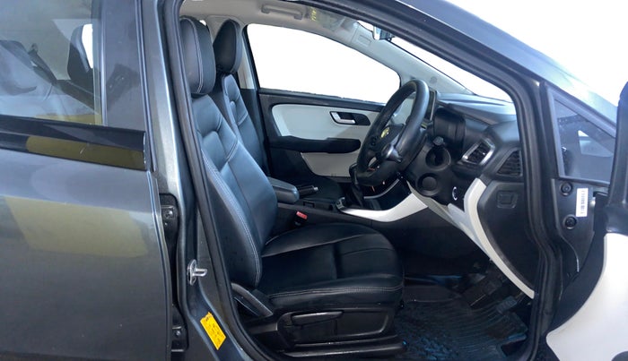 2025 Tata ALTROZ XZ PLUS PETROL, Petrol, Manual, 9,104 km, Right Side Front Door Cabin