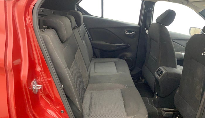 2020 Nissan Kicks XV 1.5, Petrol, Manual, 1,05,805 km, Right Side Rear Door Cabin