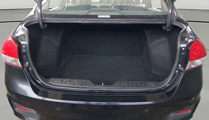 2017 Maruti Ciaz ZDI+ SHVS RS, Diesel, Manual, 93,401 km, Boot Open Zoomed View