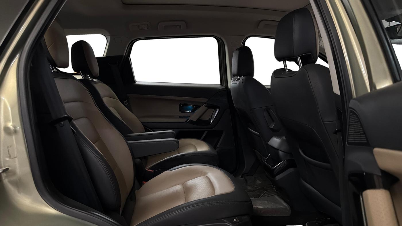 2022 Tata Safari XZA PLUS KAZIRANGA, Diesel, Automatic, 56,987 km, Right Side Rear Door Cabin