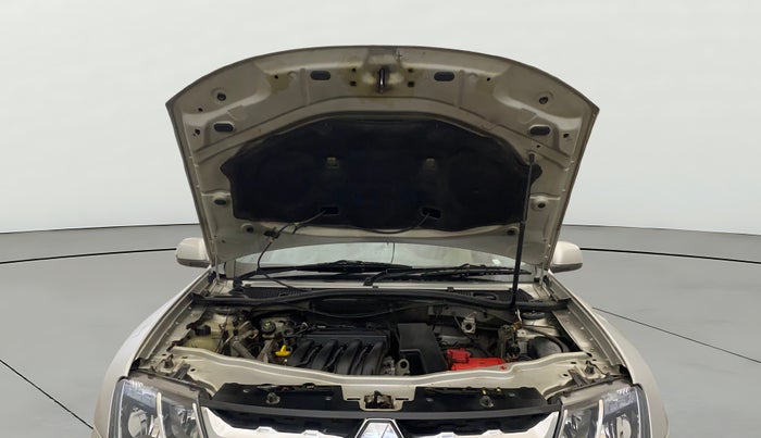 2017 Renault Duster RXL PETROL, Petrol, Manual, 73,012 km, Open Bonet