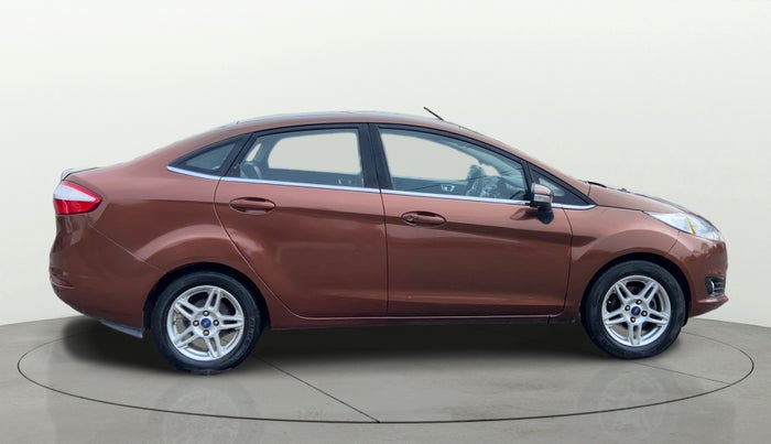 2015 Ford Fiesta TITANIUM DIESEL, Diesel, Manual, 1,32,713 km, Right Side View