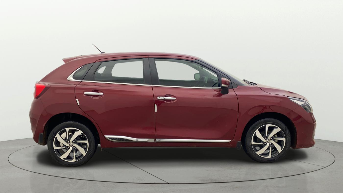 2022 Toyota Glanza V, Petrol, Manual, 26,462 km, Right Side View