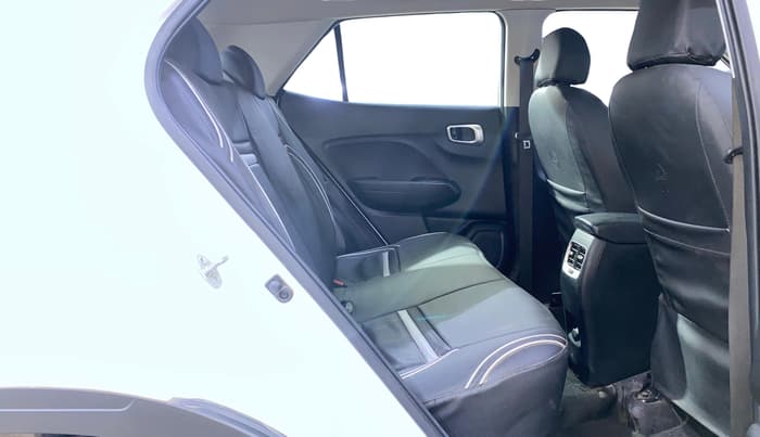 2021 Hyundai VENUE S 1.2, Petrol, Manual, 24,556 km, Right Side Rear Door Cabin