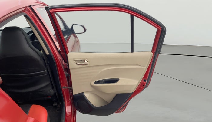 2018 Hyundai NEW SANTRO SPORTZ MT, Petrol, Manual, 1,09,242 km, RHS Rear Door
