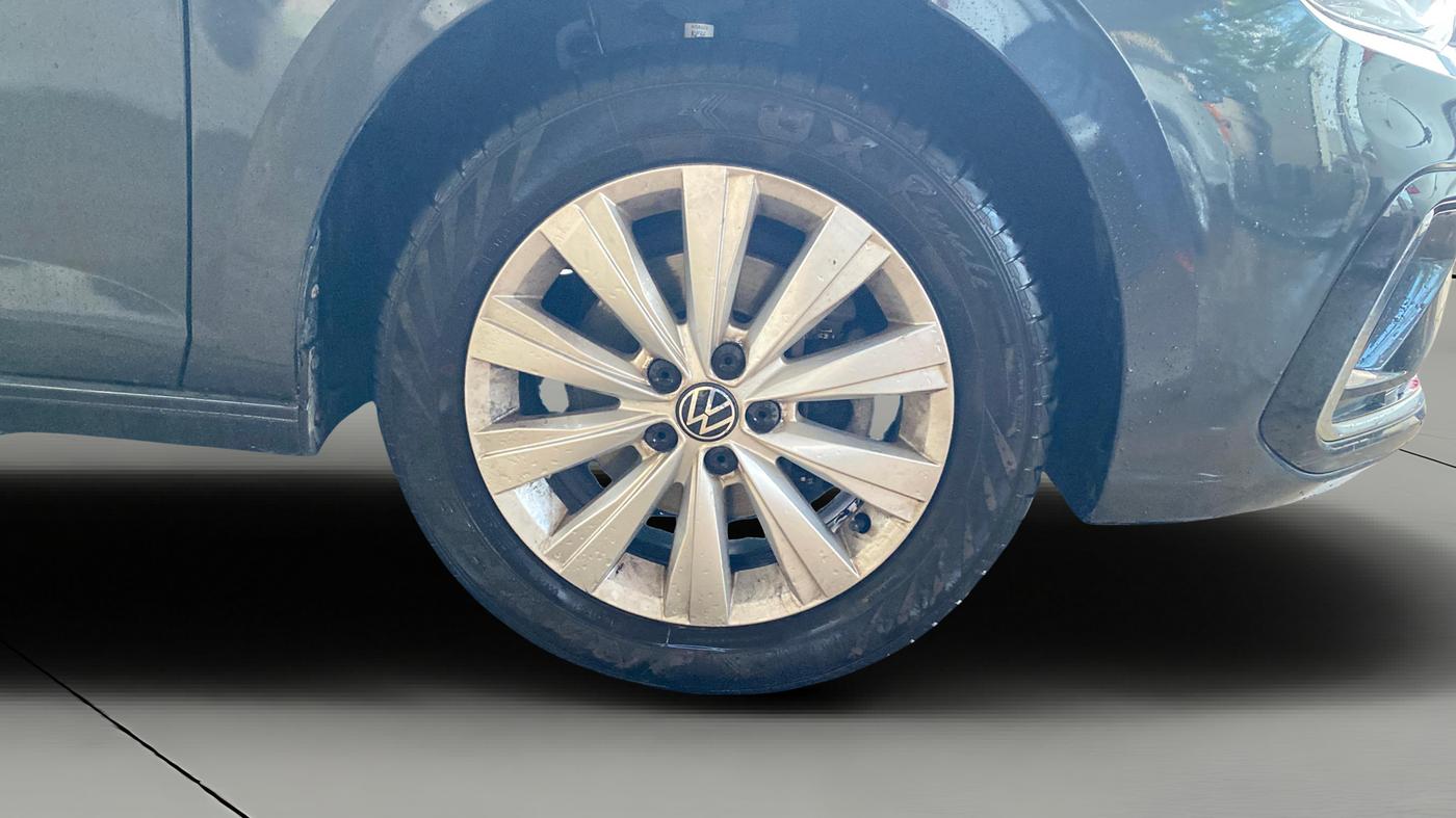 2024 Volkswagen VIRTUS HIGHLINE TSI 1.0 MT, Petrol, Manual, 52,096 km, Right Front Wheel