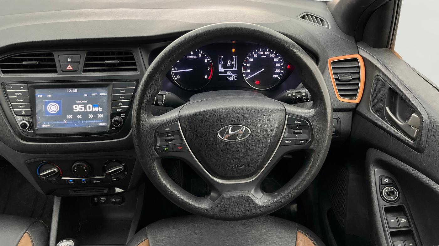 2017 Hyundai i20 Active 1.2 S, Petrol, Manual, 74,055 km, Steering Wheel Close Up