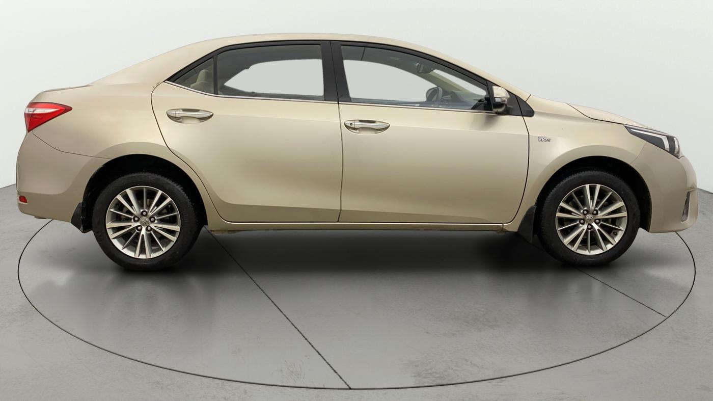 2014 Toyota Corolla Altis GL PETROL, Petrol, Manual, 39,388 km, Right Side View