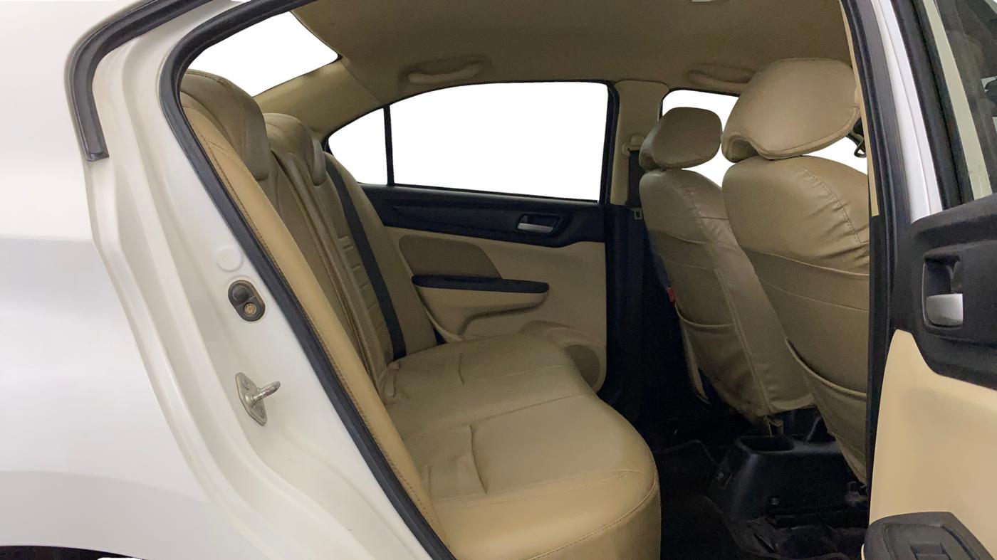 2021 Honda Amaze 1.2L I-VTEC S, CNG, Manual, 39,122 km, Right Side Rear Door Cabin