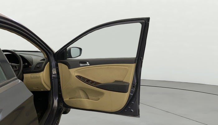 2015 Hyundai Verna FLUIDIC 4S 1.6 VTVT S(O), Petrol, Manual, 51,666 km, RHS Front Door