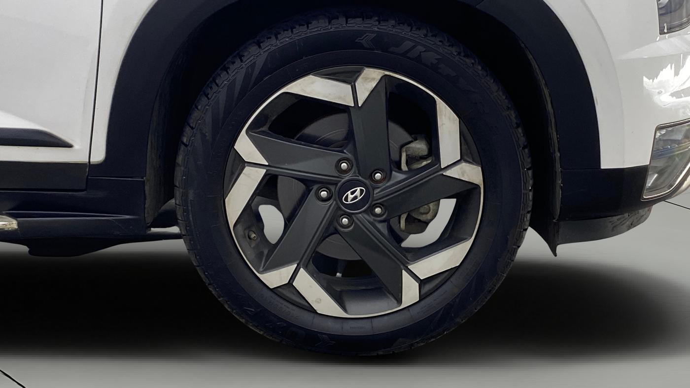 2021 Hyundai ALCAZAR 2.0 SIGNATURE (O) AT 6STR, Petrol, Automatic, 49,185 km, Right Front Wheel