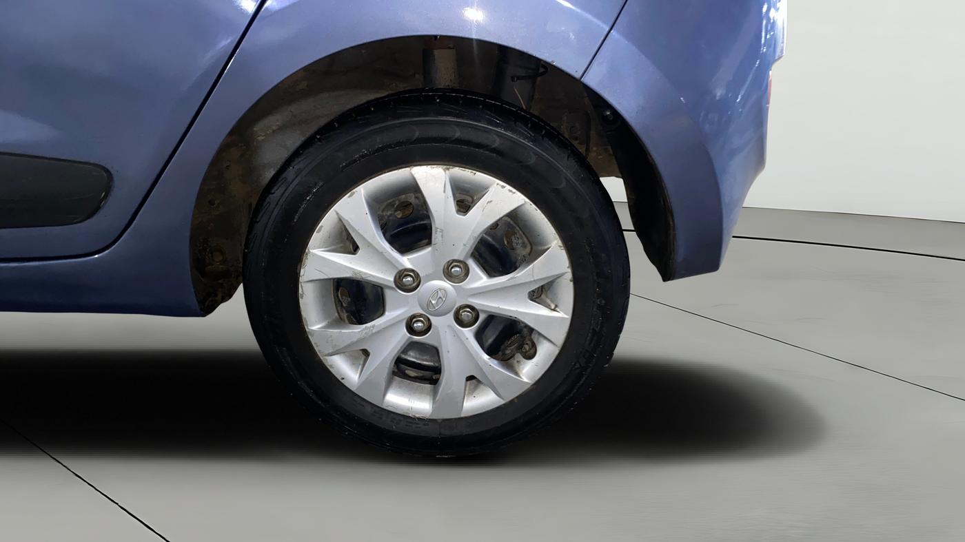 2015 Hyundai Grand i10 SPORTZ 1.2 KAPPA VTVT, Petrol, Manual, 84,265 km, Left Rear Wheel