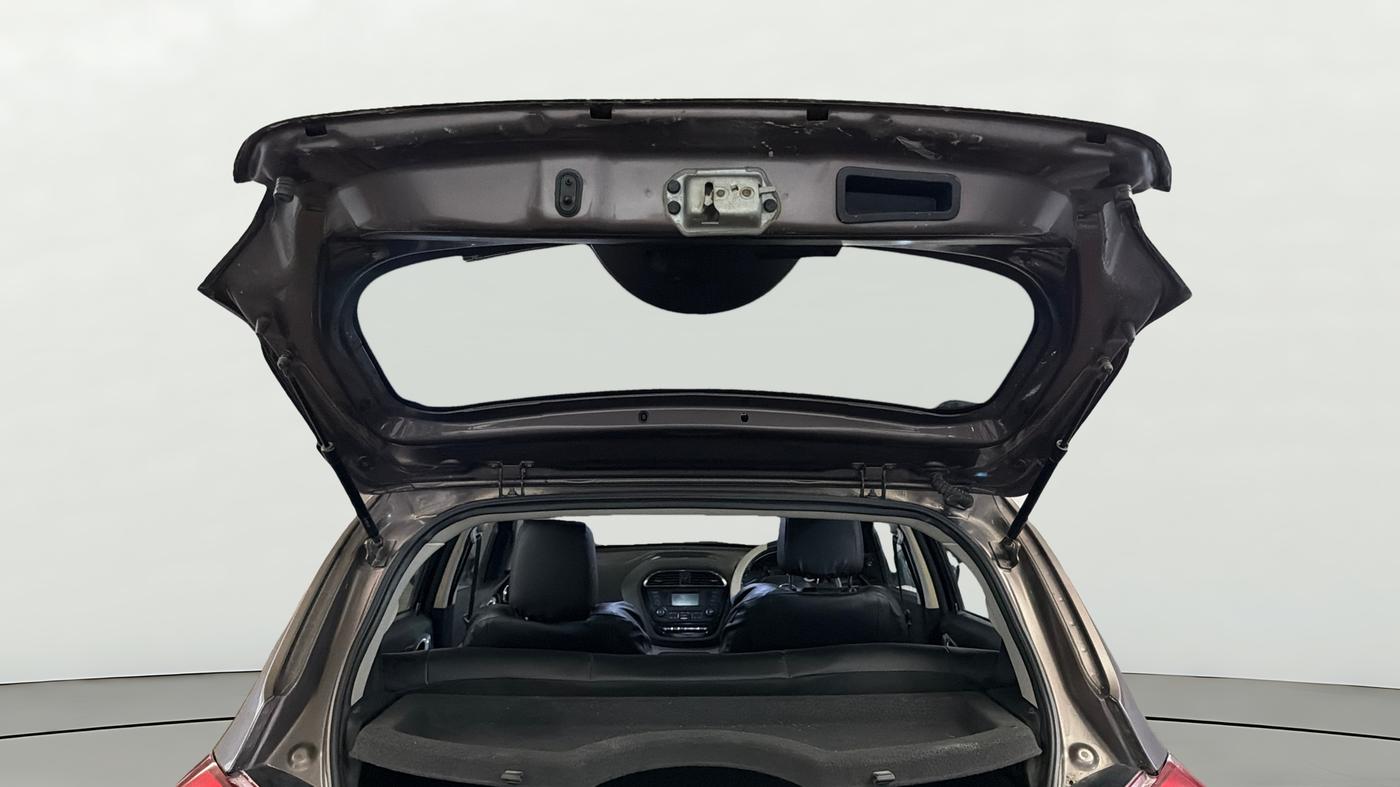 2018 Tata Tiago XZ PETROL, Petrol, Manual, 90,927 km, Boot Door Open