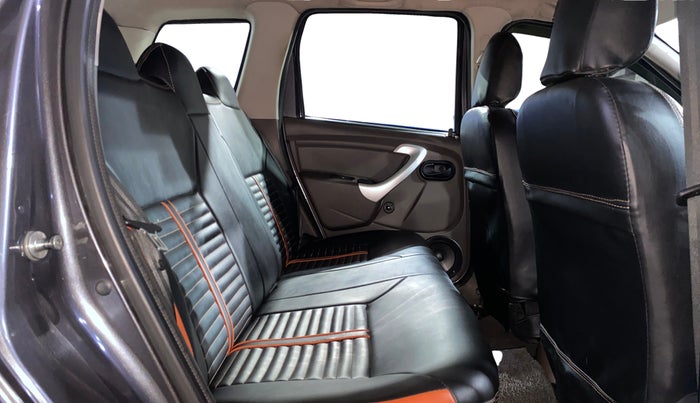 2017 Renault Duster RXE PETROL, Petrol, Manual, 27,433 km, Right Side Rear Door Cabin