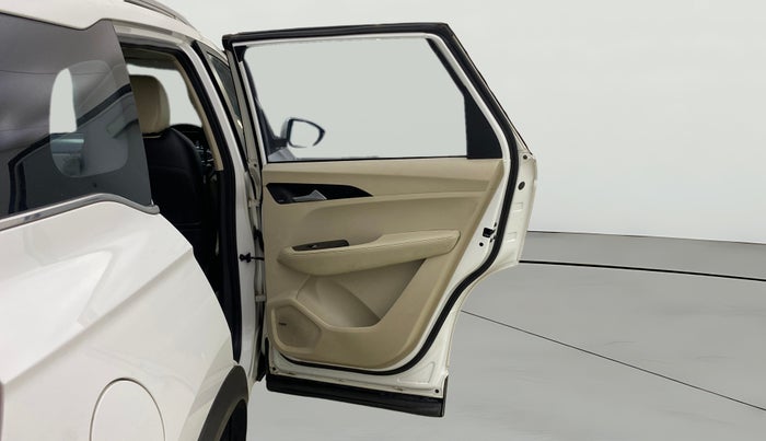 2022 MG HECTOR SHARP 1.5 PETROL CVT, Petrol, Automatic, 33,533 km, RHS Rear Door