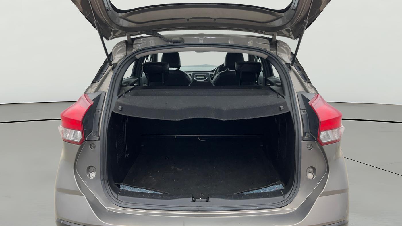 2019 Nissan Kicks XL 1.5, Petrol, Manual, 48,806 km, Boot Open Zoomed View