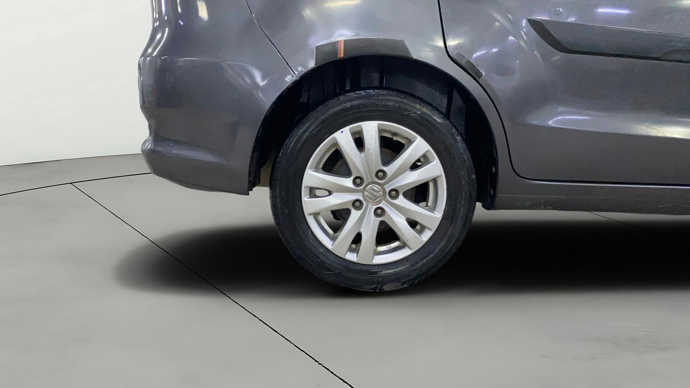 2017 Maruti Ertiga ZDI SHVS, Diesel, Manual, 1,14,442 km, Right Rear Wheel