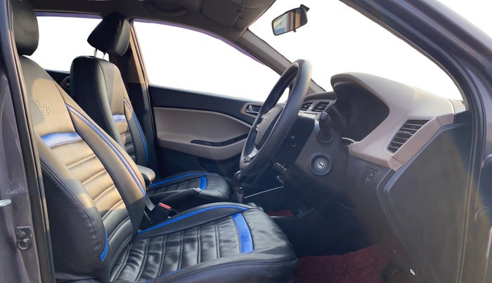 2015 Hyundai Elite i20 MAGNA 1.2, Petrol, Manual, 67,309 km, Right Side Front Door Cabin