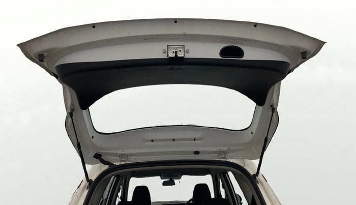 2023 KIA SELTOS  HTK 1.5 PETROL MT, Petrol, Manual, 20,556 km, Boot Door Open