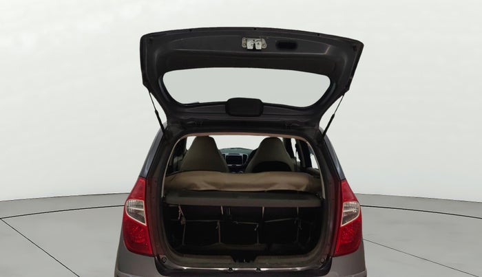 2016 Hyundai i10 MAGNA 1.1, Petrol, Manual, 40,772 km, Boot Door Open