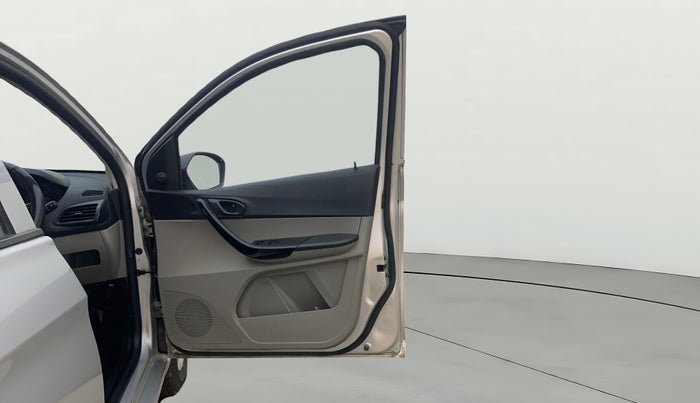 2018 Tata Tiago XM PETROL, Petrol, Manual, 45,566 km, RHS Front Door