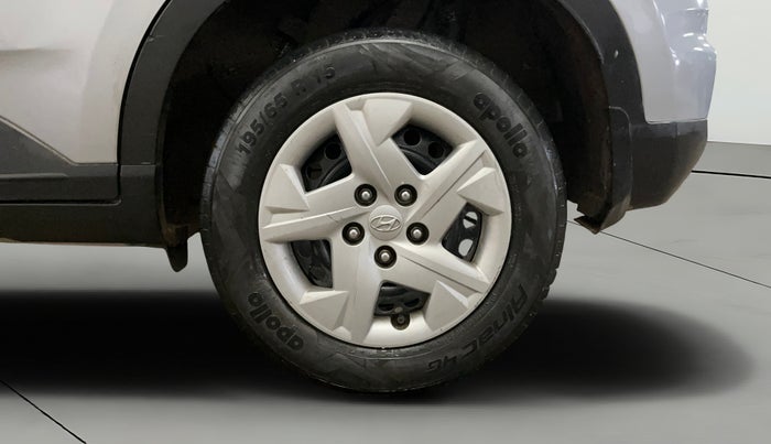 2020 Hyundai VENUE S+ 1.2, Petrol, Manual, 64,868 km, Left Rear Wheel