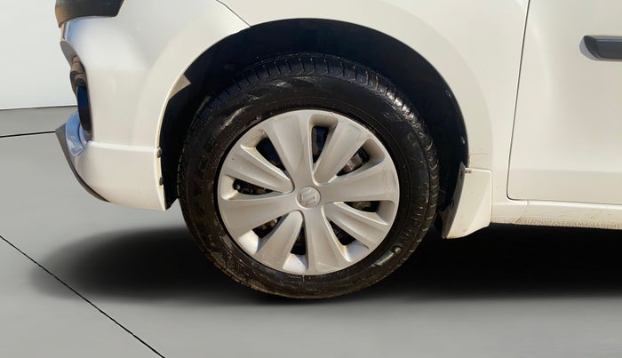 2018 Maruti Ertiga VXI AT, Petrol, Automatic, 58,080 km, Left Front Wheel