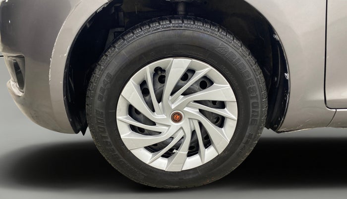 2012 Maruti Swift VDI, Diesel, Manual, 80,978 km, Left Front Wheel
