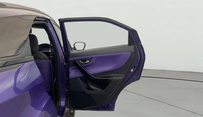 2023 Tata NEXON FEARLESS PURPLE + SUNROOF DCA DUAL TONE 1.2 PETROL, Petrol, Automatic, 24,657 km, RHS Rear Door