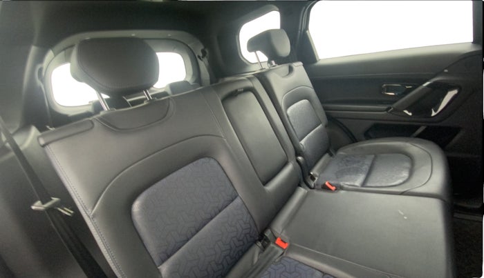 2022 Tata Safari XZ PLUS DARK EDITION, Diesel, Manual, 46,235 km, Right Side Rear Door Cabin