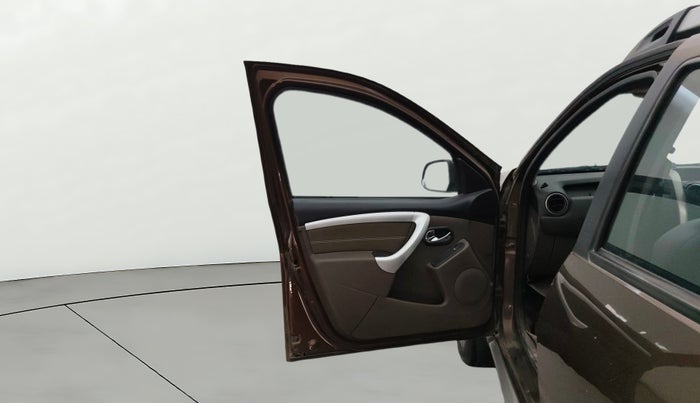 2017 Renault Duster 110 PS RXZ 4X2 AMT DIESEL, Diesel, Automatic, 75,759 km, LHS Front Door