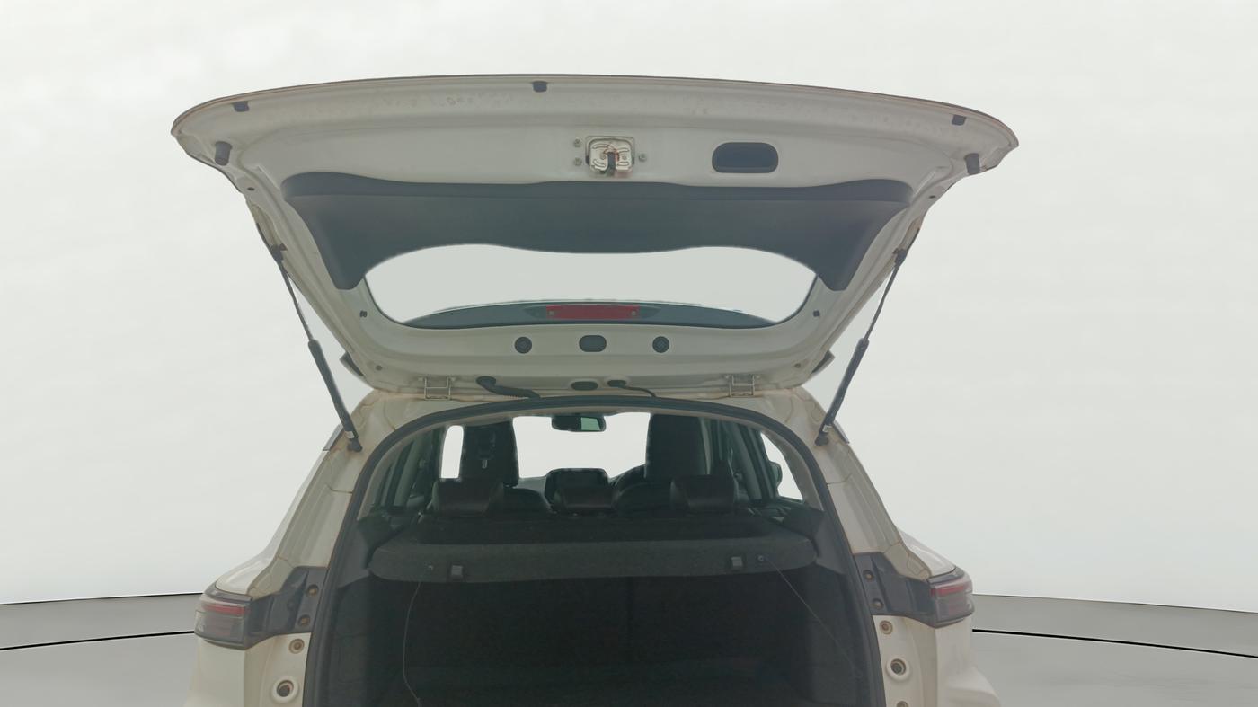 2023 Maruti Grand Vitara ZETA SMART HYBRID, Petrol, Manual, 75,975 km, Boot Door Open