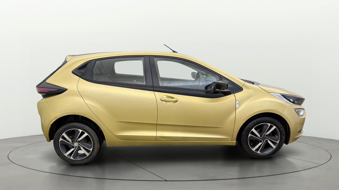 2020 Tata ALTROZ XZ PETROL, Petrol, Manual, 64,354 km, Right Side View